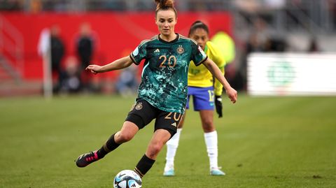 Lina Magull vom FC Bayern München während eines eine Fußball-Freundschaftsspiels der DFB-Frauen gegen Brasilien