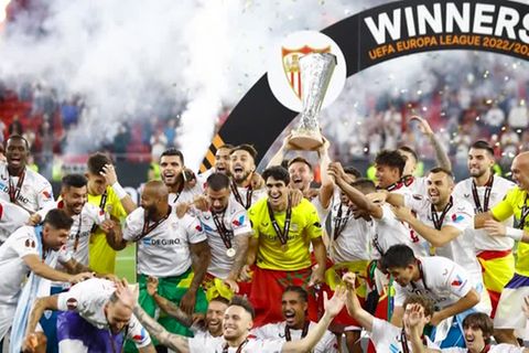 Video: Fans des FC Sevilla feiern siebten Europa League-Titel