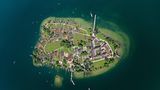 Über Bayern die "Fraueninsel" im Chiemsee