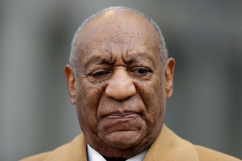 Bill Cosby muss sich erneut wegen mutmaßlichen sexuellen Übergriffen vor Gericht verantworten.