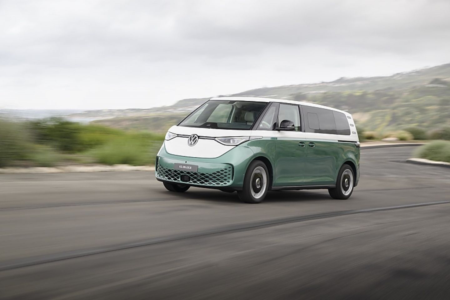 VW ID Buzz XL 2024