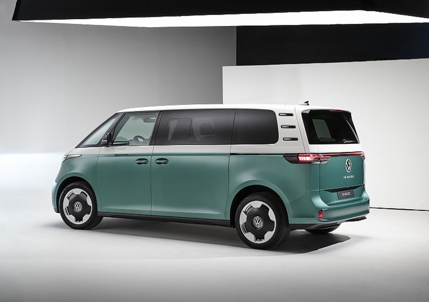 VW ID Buzz XL 2024