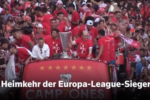 Video: Feierfreude: Hier kommt der Europa-League-Sieger