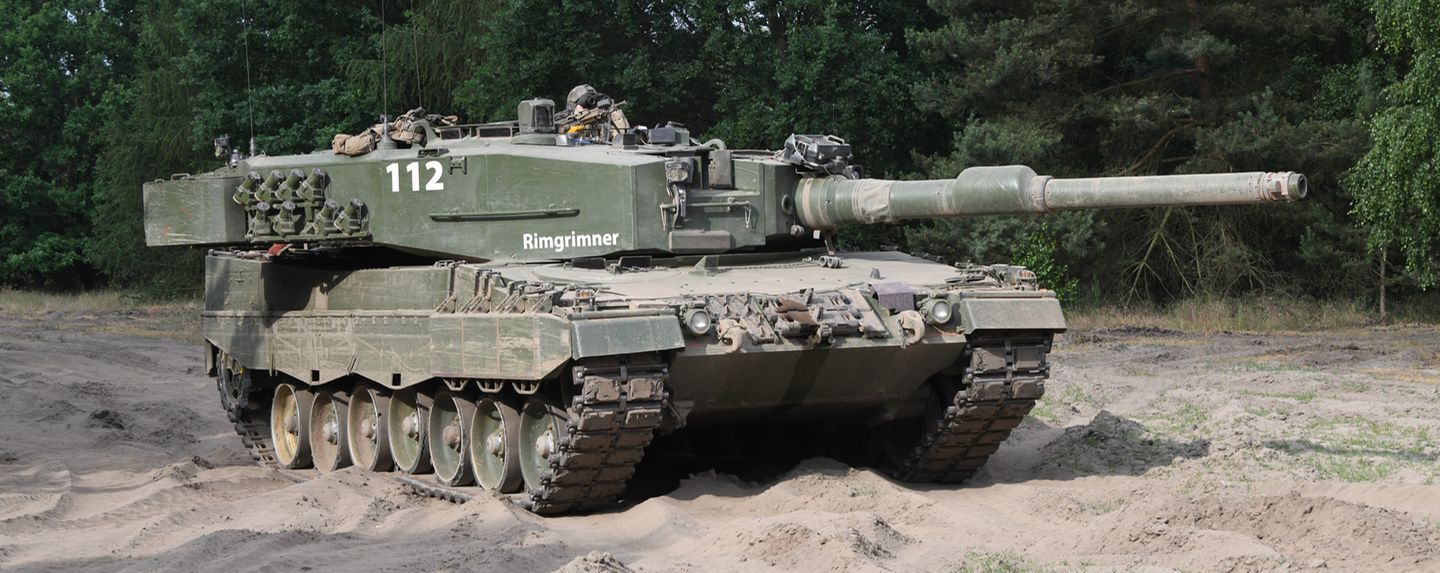Der Leopard 2 A4 noch mit seiner steilen und charakteristischen Turmpanzerung.