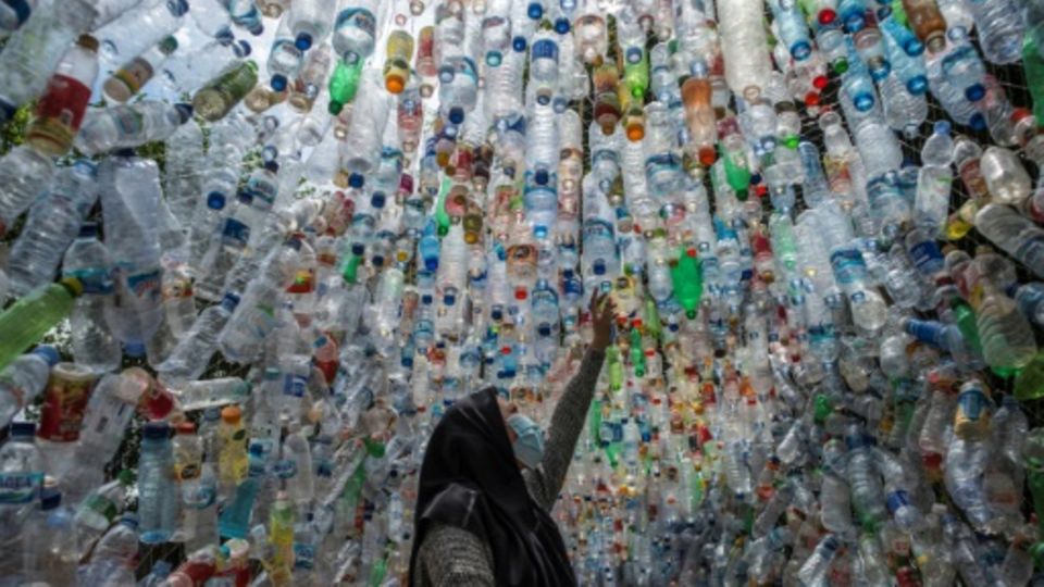 Millionen Tonnen Plastik landen in der Umwelt