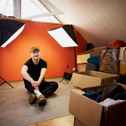 Die Vintage Mode verkauft Gründer Lukas Hamm vom Dachboden seines Elternhauses aus