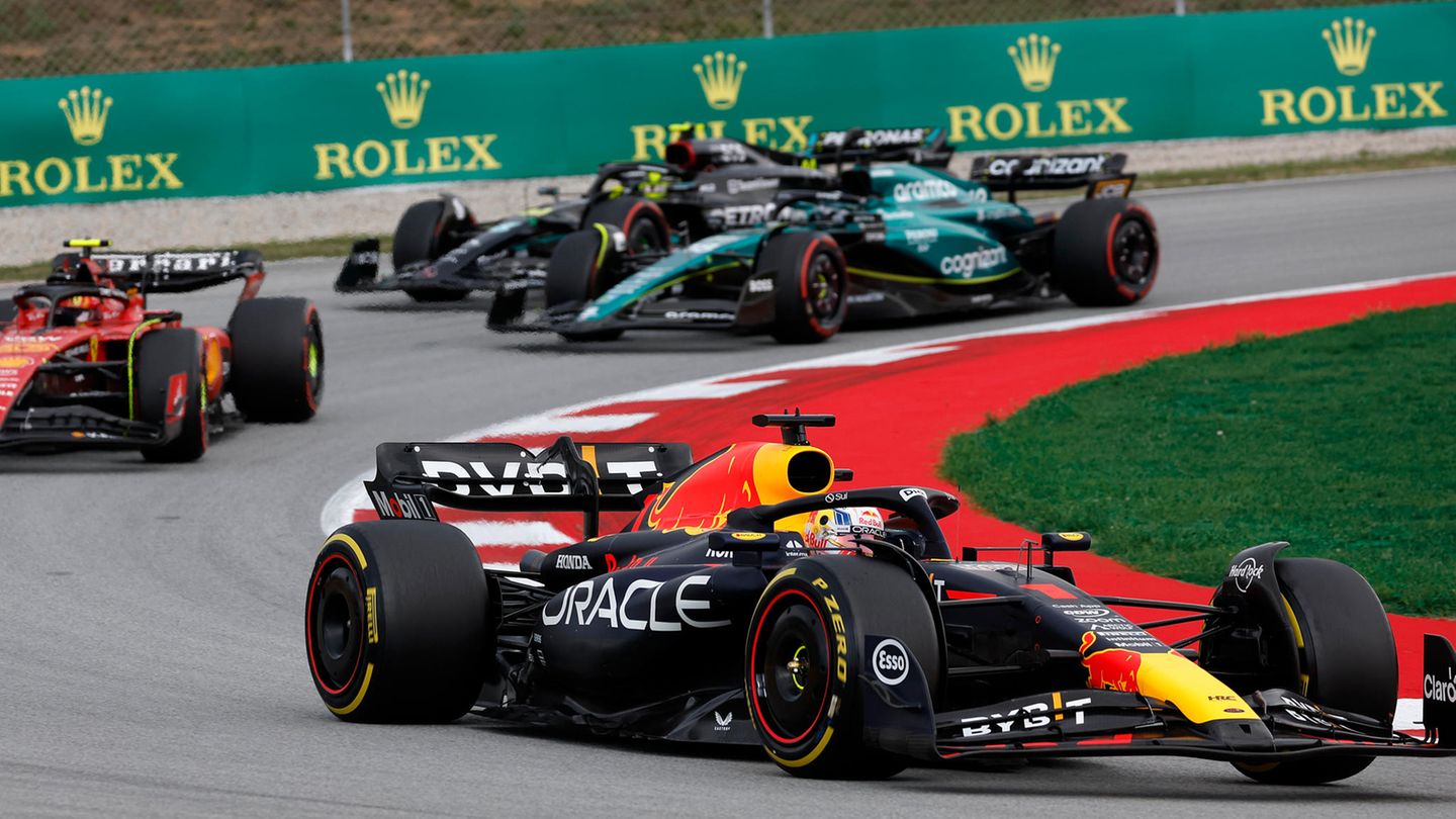 Verstappen in his own Formula 1 league: sovereign start-finish victory