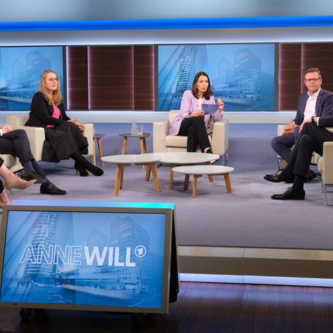 Die Talkrunde bei Anne Will