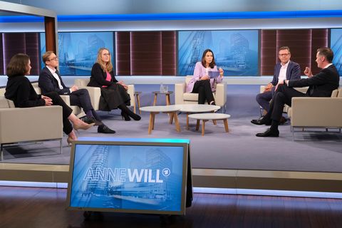 Die Talkrunde bei Anne Will