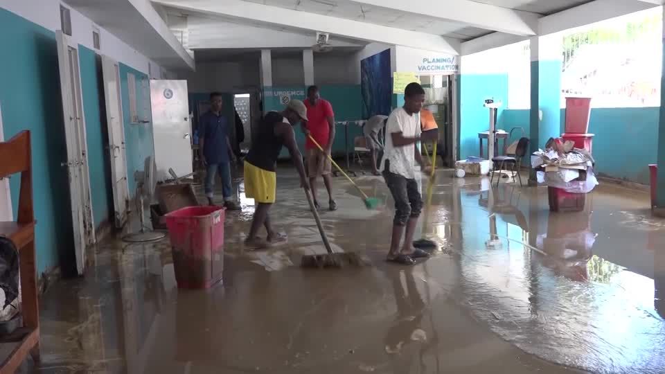 Video: Viele Tote und Tausende Obdachlose nach Überschwemmungen in Haiti