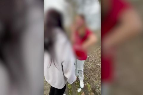 Prozess um Überfall auf 13-Jährige beginnt: Vier Mädchen vor Gericht