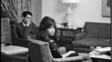 Ronnie Spector in der Hotelsuite im Plaza im Jahr 1964