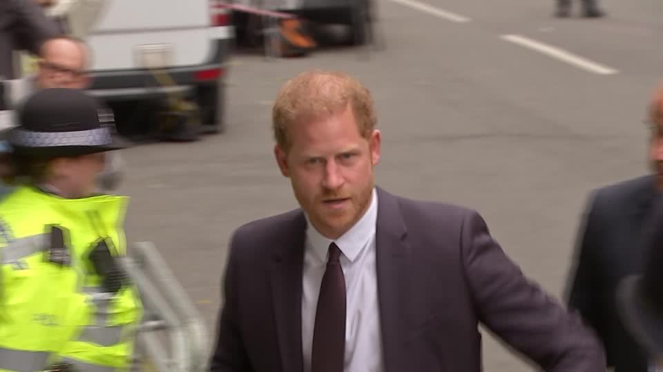 Video: Prinz Harry als Zeuge vor Gericht