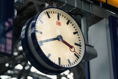 Doku mit Peter Kloeppel zeigt die Lage der Deutschen Bahn in 2023