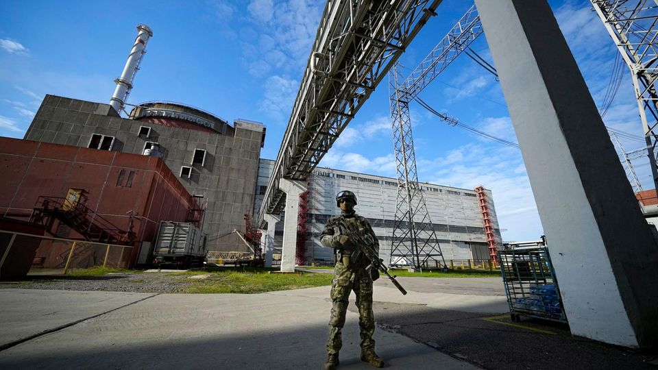 Atomkraftwerk Saporischschja in der Nähe des zerstörten Staudamms