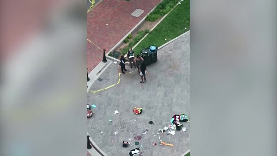 Video: Tote bei Schüssen nach Highschool-Abschlussfeier Video: Tote bei Schüssen nach Highschool-Abschlussfeier