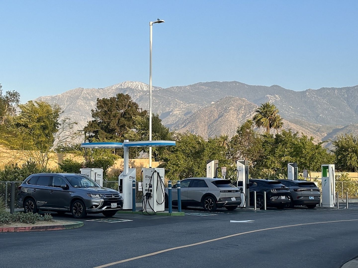 VW_ID4_AWD_Roadtrip-6.JPG