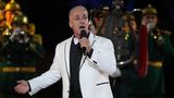 Er liebt die große Bühne: 2021 spielte Till Lindemann zusammen mit der Qatar Military Music Band auf dem International Military Music Festival auf dem Roten Platz in Moskau.