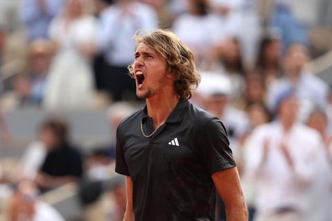 Alexander Zverev feiert seinen Erfolg im Viertelfinale über den Argentinier Tomas Martin Etcheverry
