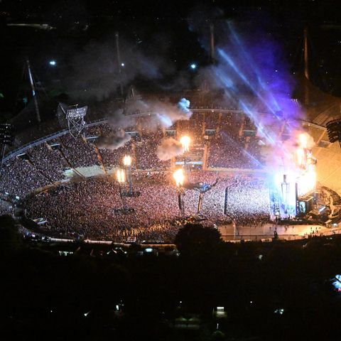 Das Olympiastadion in München während des Rammstein-Konzerts von oben