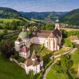 Wir springen auf die andere Seite des Rankings – die Orte in Deutschland mit der niedrigsten Luftverschmutzung. Auf Platz fünf liegt das baden-württembergische Münstertal im Schwarzwald, mit einem durchschnittlichen Wert im Jahr 2022 von 5,6.