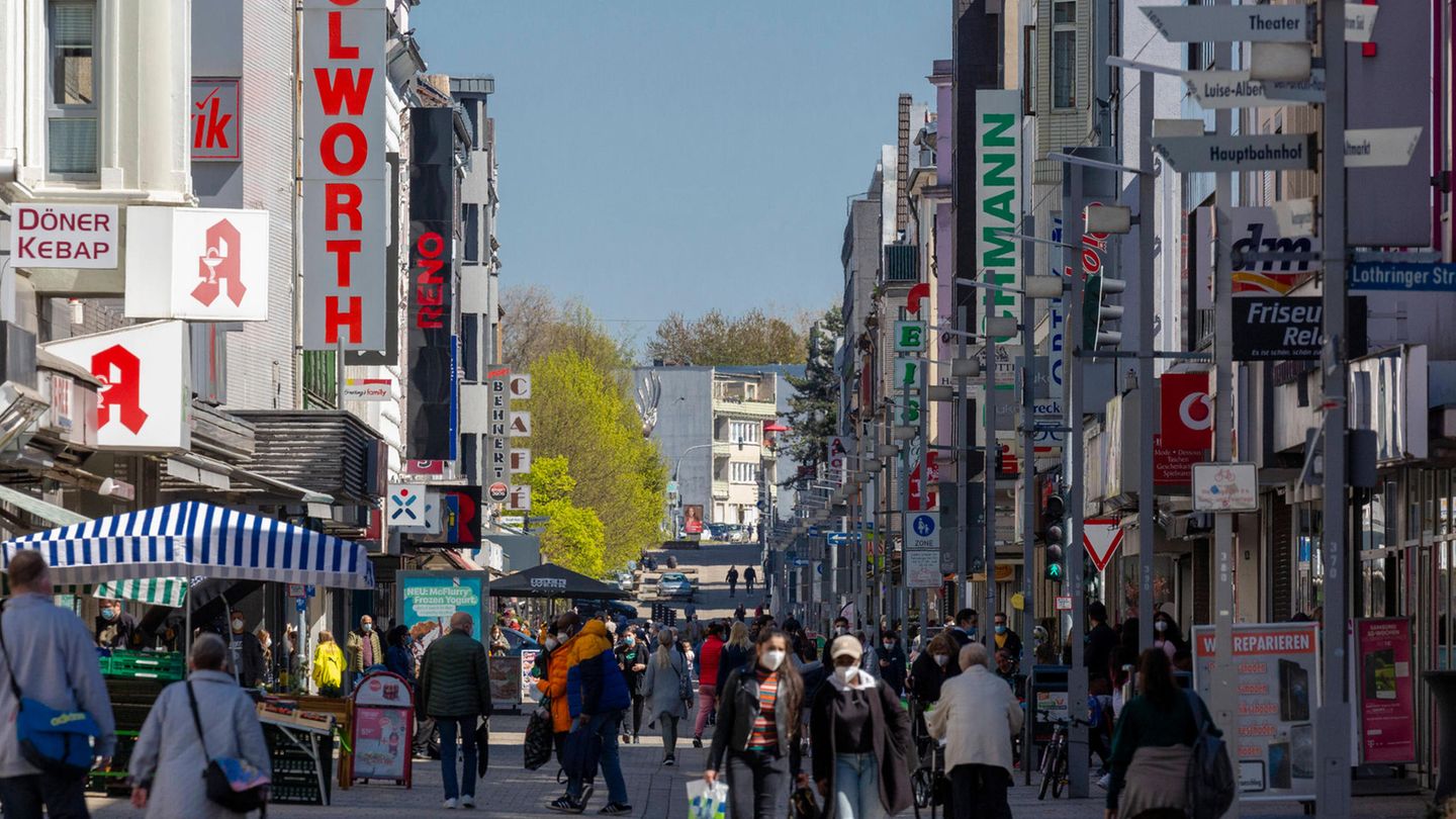 Auch Oberhausen im Ruhrgebiet schneidet beim Thema Luftqualität nicht besonders gut ab und hat mit 14,4 die zweitschlechtesten Werte im deutschen Vergleich. Die Stadt mit rund 210.000 Einwohnern hat eine lange Tradition in der Eisen- und Stahlherstellung.