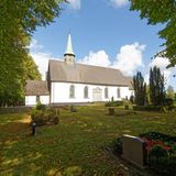 Die gemeinde Tolk im Kreis Schleswig-Flensburg liegt nur unwesentlich über dem vierten Platz, mit einem Luftverschmutzungs-Wert von 14,1. Die kleine Gemeinde ist vor allem bekannt wegen eines kleinen Freizeitparks in der Nähe, den Familien-Freizeitpark Tolk-Schau. Außerdem ist in der Gegend das mittlerweile trockene Tolker Moor, wodurch CO2 austritt. Das wirkt sich negativ auf die Luftqualität aus.