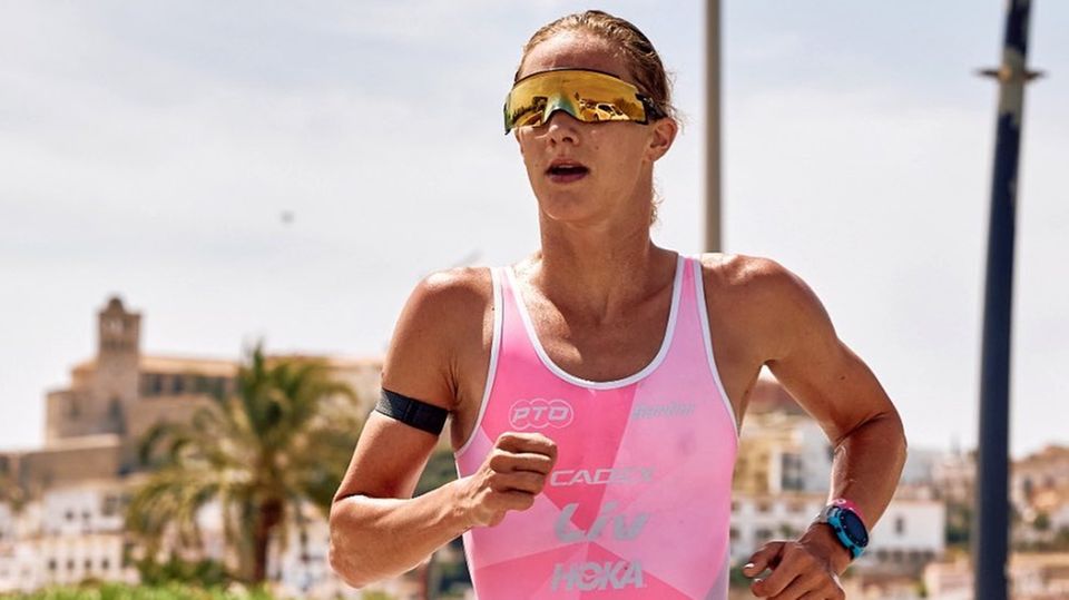 Emma Pallant-Browne während Triathlon auf Ibiza