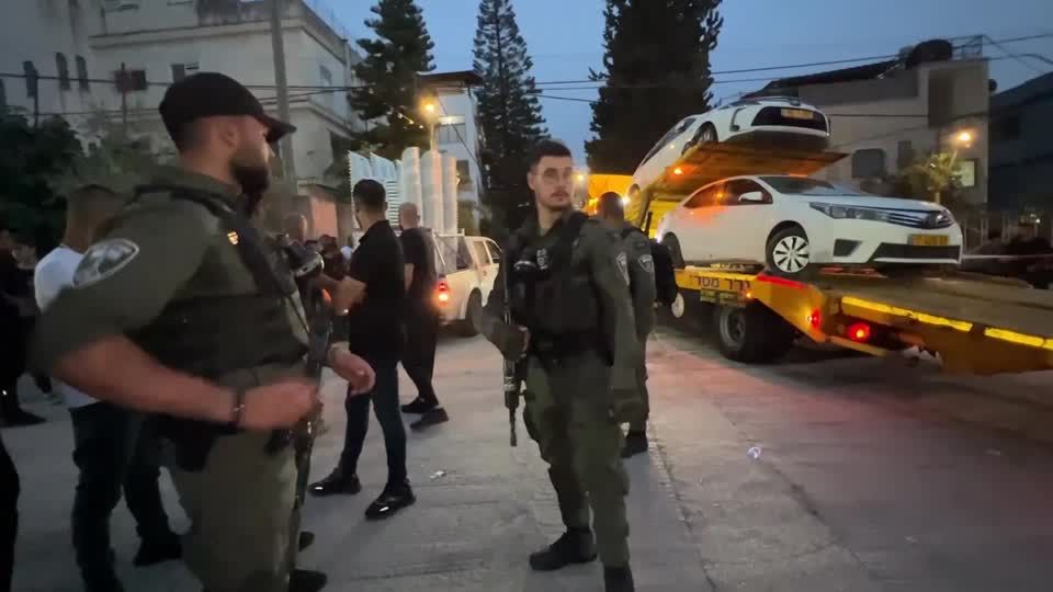 Video: In Autowaschanlage bei Nazareth: fünf arabische Israelis erschossen Video: In Autowaschanlage bei Nazareth: fünf arabische Israelis erschossen