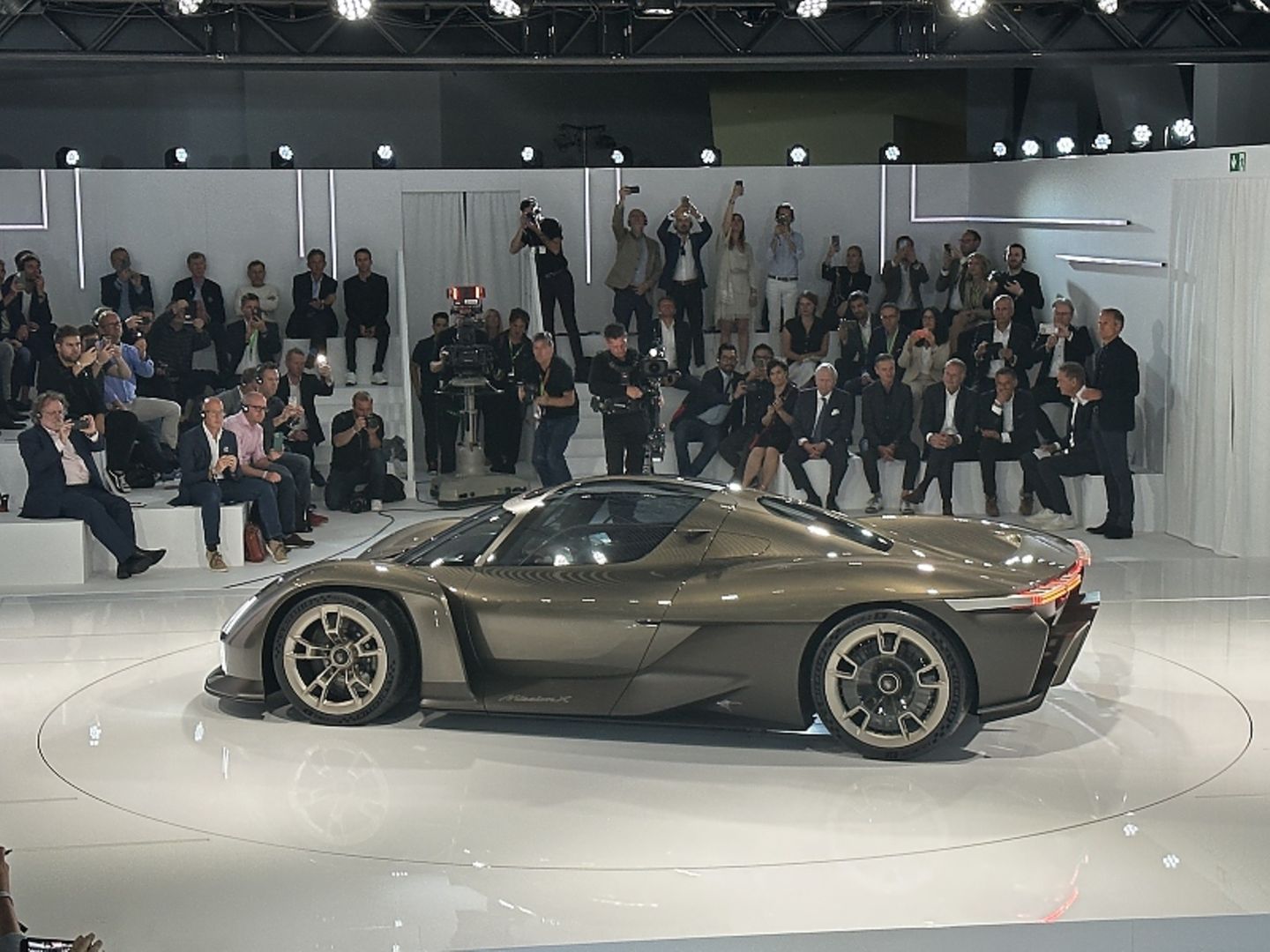 Porsche Mission X 2023