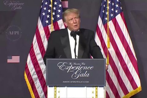 Video: Trump wegen unsachgemäßen Umgangs mit US-Dokumenten angeklagt