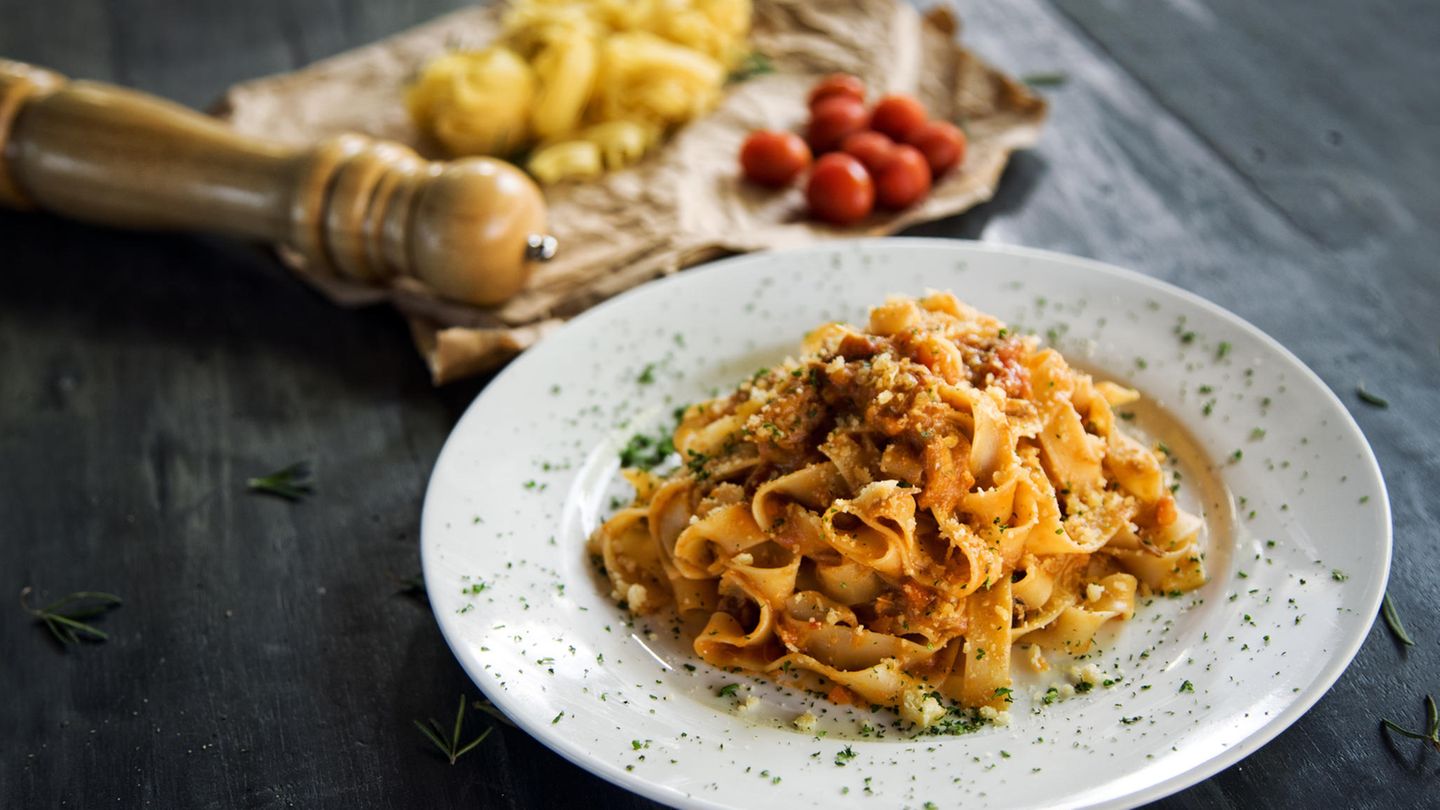Tagliatelle al ragù jetzt auch mit Brühwürfel und Hackfleisch erlaubt