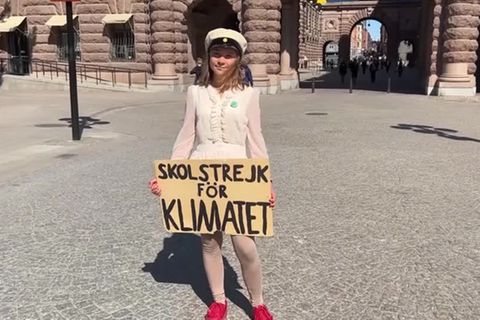 Video: Klimaaktivistin Greta Thunberg hat Schule beendet
