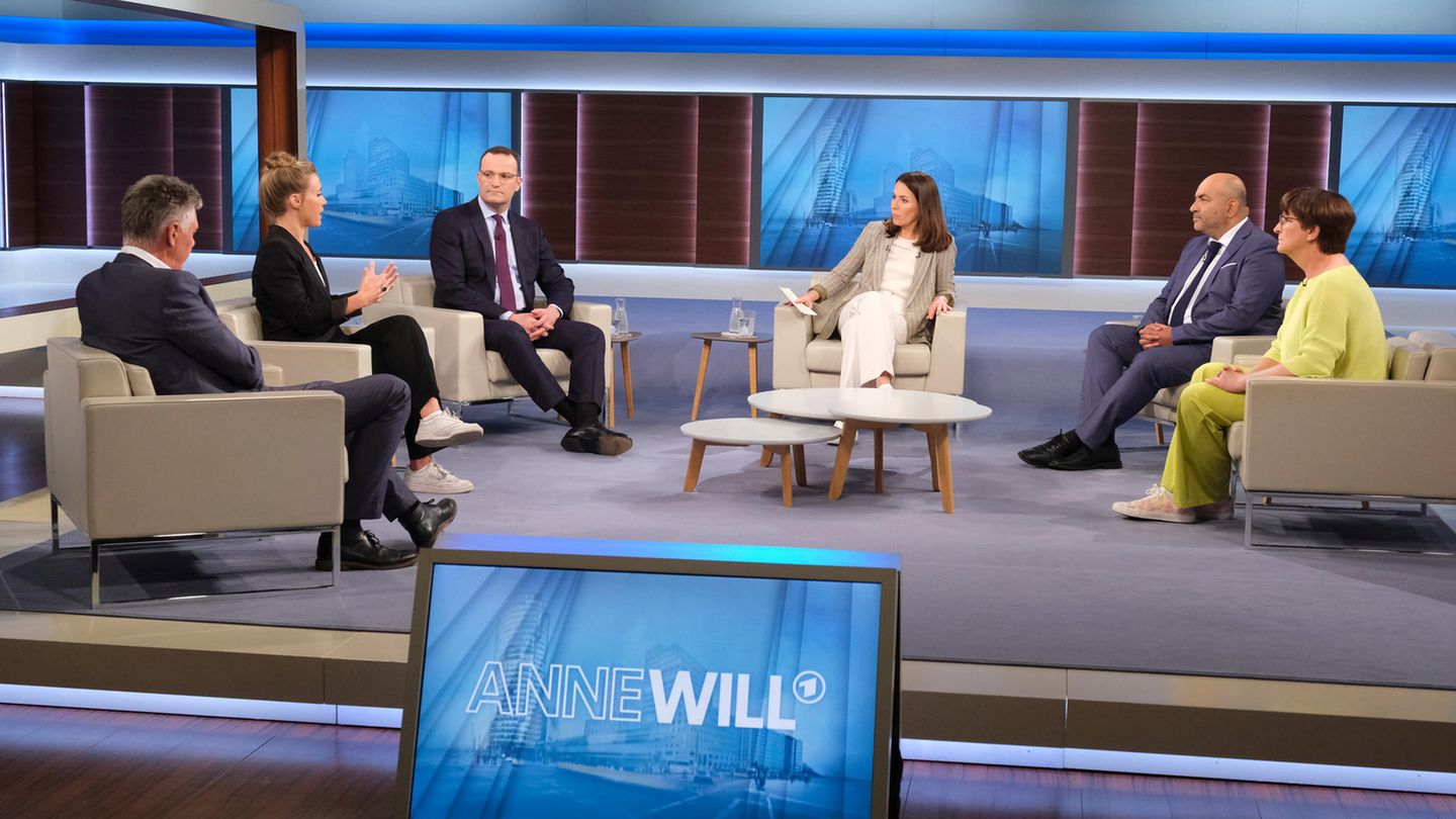 Bei Anne Will zu Gast: Ruud Koopmanns (r.), Franziska Grillmeier, Jens Spahn, Omid Nouripour und Saskia Esken.