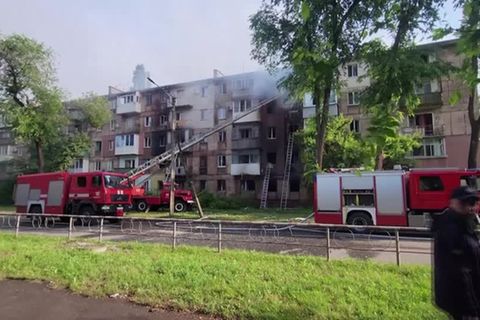 Video: Ukraine: Mehrere Tote bei Angriff auf Wohnhaus im Zentrum des Landes
