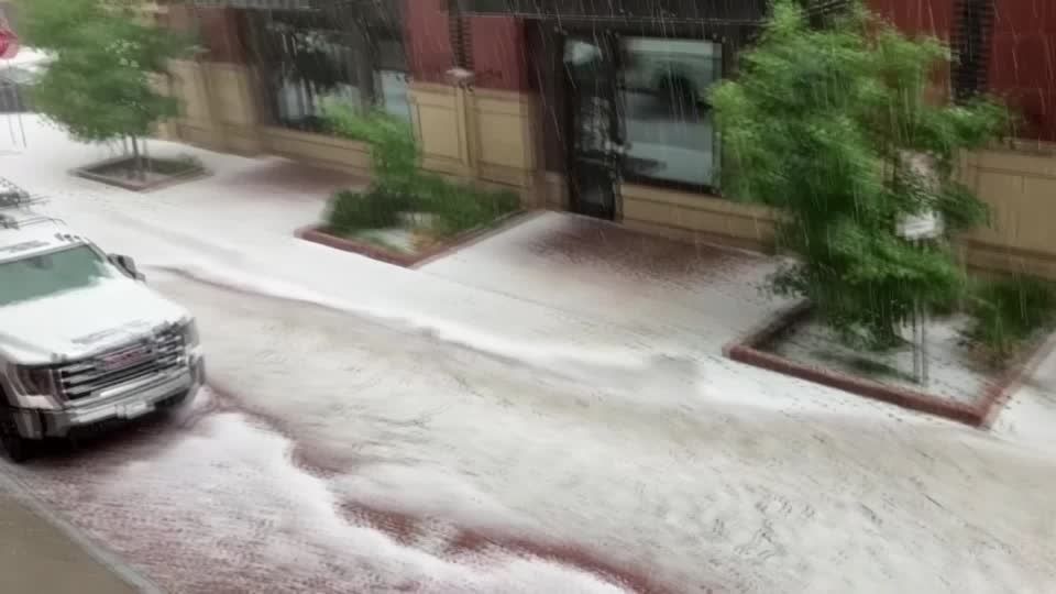 Video: Hagelsturm trifft Colorado