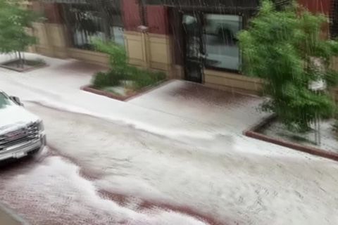 Video: Hagelsturm trifft Colorado