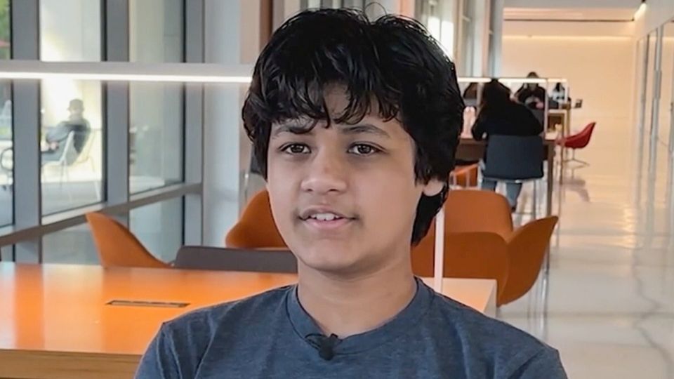 "Viele denken, ich würde meine Kindheit versäumen": Elon Musk verpflichtet 14-jähriges Wunderkind für SpaceX