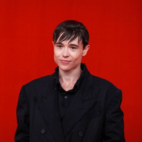 Elliot Page am Rand einer Balenciaga-Fashion-Show.