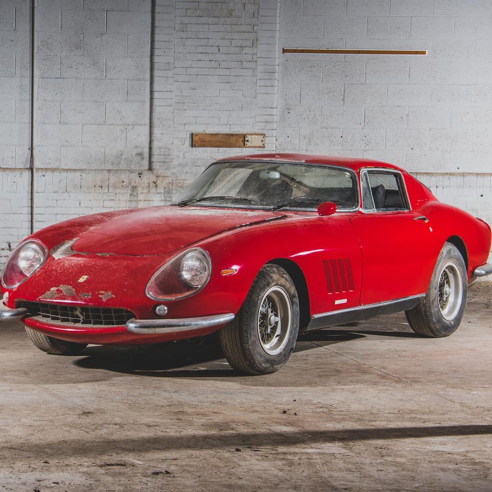 1965 Ferrari 275 GTB 6C Alloy by Scaglietti