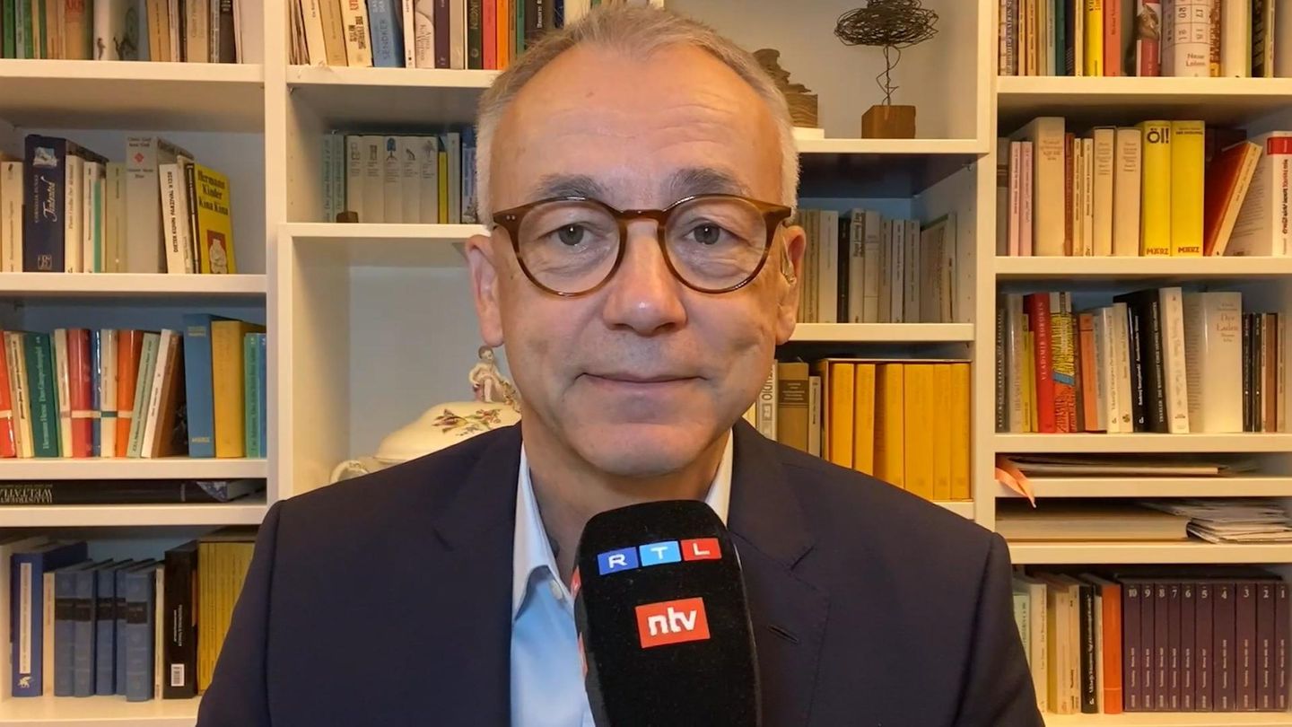 Russland-Reporter analysiert Putins Treffen mit Pro-Kriegs-Bloggern ...