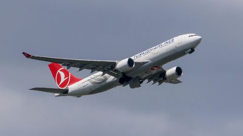 Ein Flugzeug der Fluggesellschaft Turkish Airlines