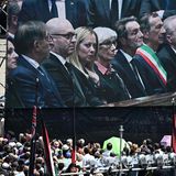 Italiens Regierungschefin Giorgia Meloni (4. v. l.) nimmt an dem Staatstrauerakt teil