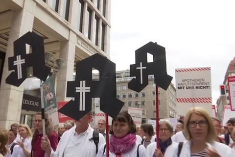 Video: Tausende warnen vor Apothekensterben