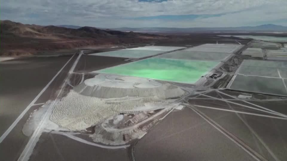 Video: EU und Chile wollen bei Lithium-Erschließung zusammenarbeiten Video: EU und Chile wollen bei Lithium-Erschließung zusammenarbeiten