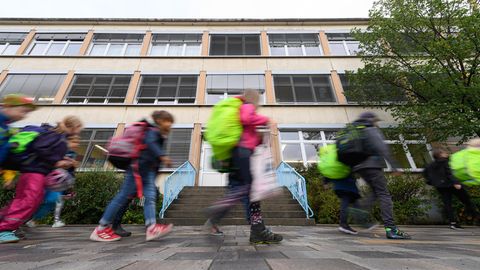 Grundschule "Unterm Regenbogen" in Dresden, Kinderarmutsquote bei 10 bis 20 Prozent