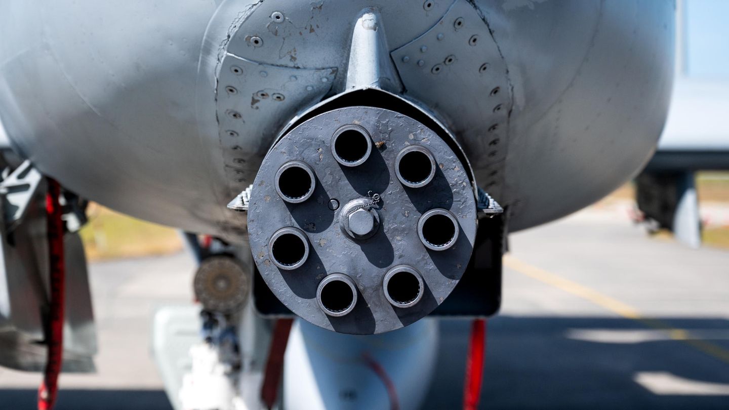 Die 30-mm-Bordkanone des "Warzenschweins" Die 30-mm-Bordkanone des "Warzenschweins"
