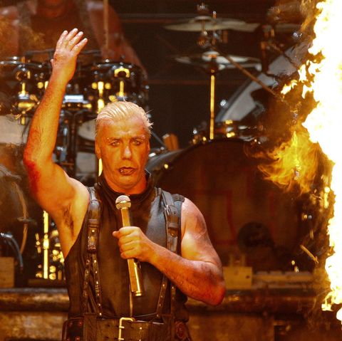 Rammstein-Frontsänger Till Lindemann bei einem Auftritt beim Wacken Open-Air Festival.
