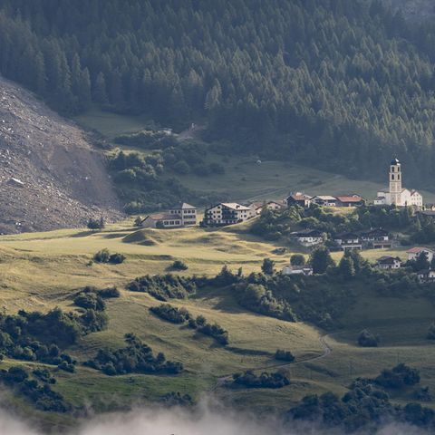 Brienz nach dem Felsrutsch in der Nacht zum Freitag