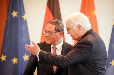 Bundespräsident Frank-Walter Steinmeier und Chinas Ministerpräsident Li Qiang